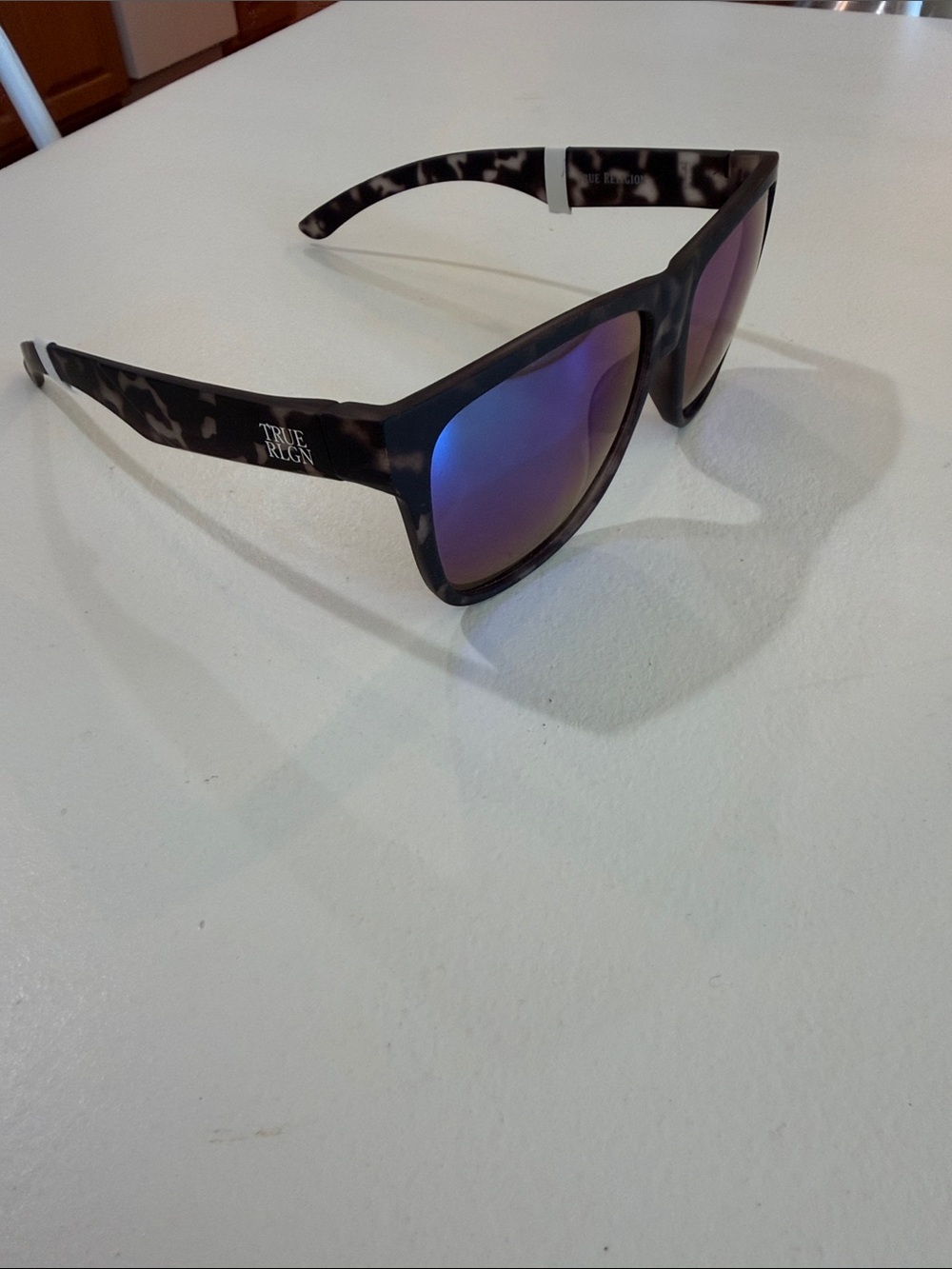 True Religion Cheetah Fashion For The Senses Sunglasses.  New A1